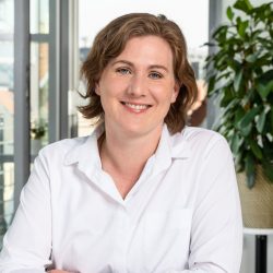 Dr Hanne Horvath
